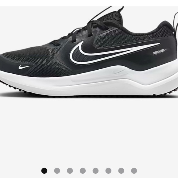 Nike Cosmic Runner Black Athletic Shoes 4.5 Big Kids - wore once too small - Picture 1 of 16